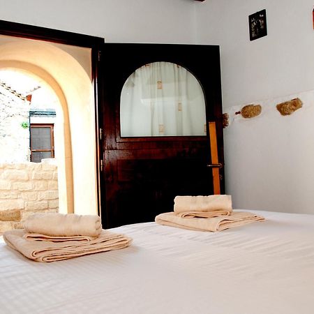 Pyrgos Fassea Kardamyli Villa Bagian luar foto